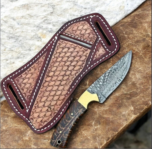 Western Cowboy Belt Knife – Damascus Steel Pine Handle