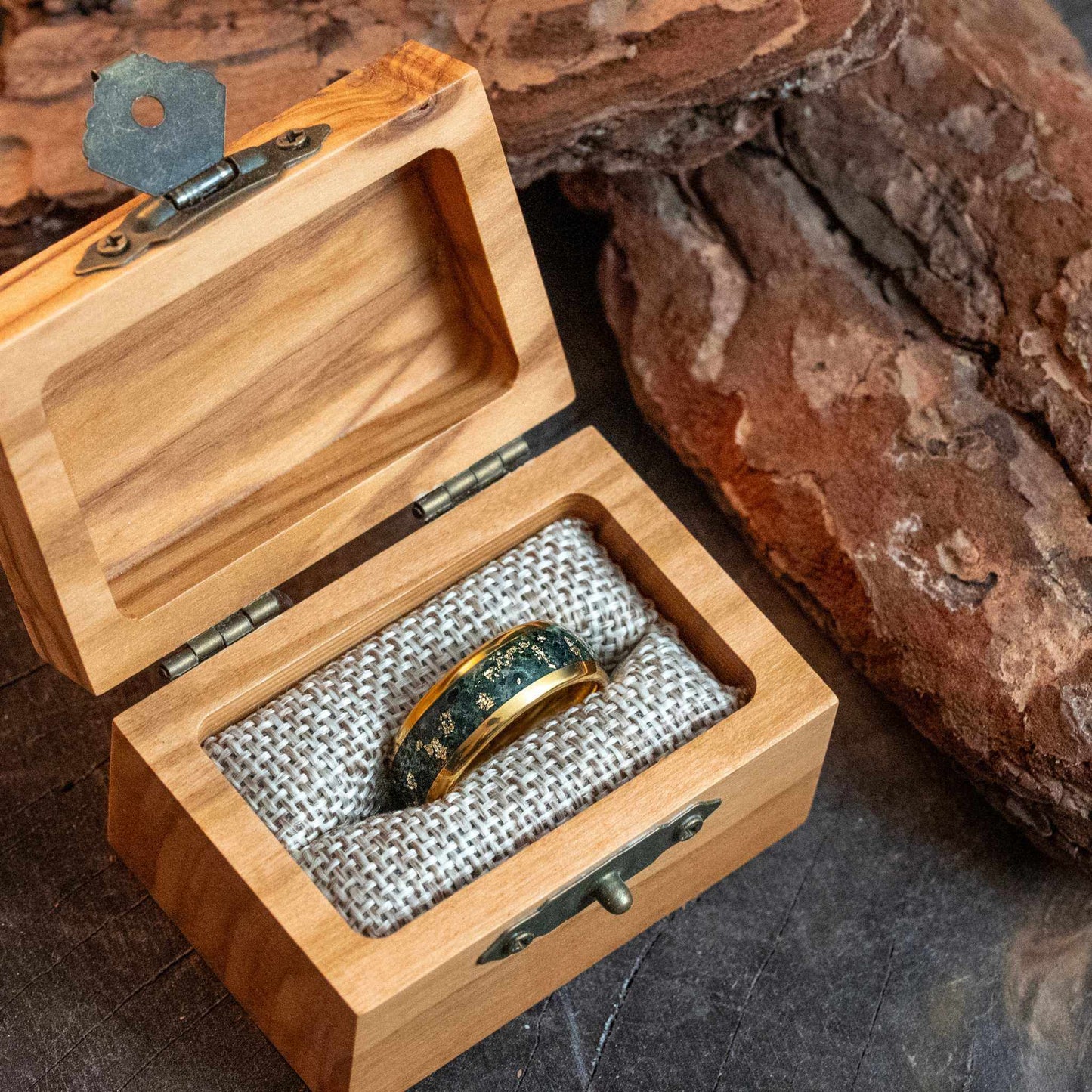 Moss Agate x Gold Leaf Tungsten Carbide Ring