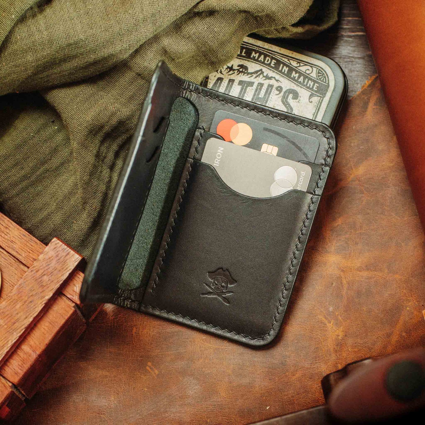Slim Bifold Wallet - Buccaneer | Minimalist Card Holder | Handcrafted EDC